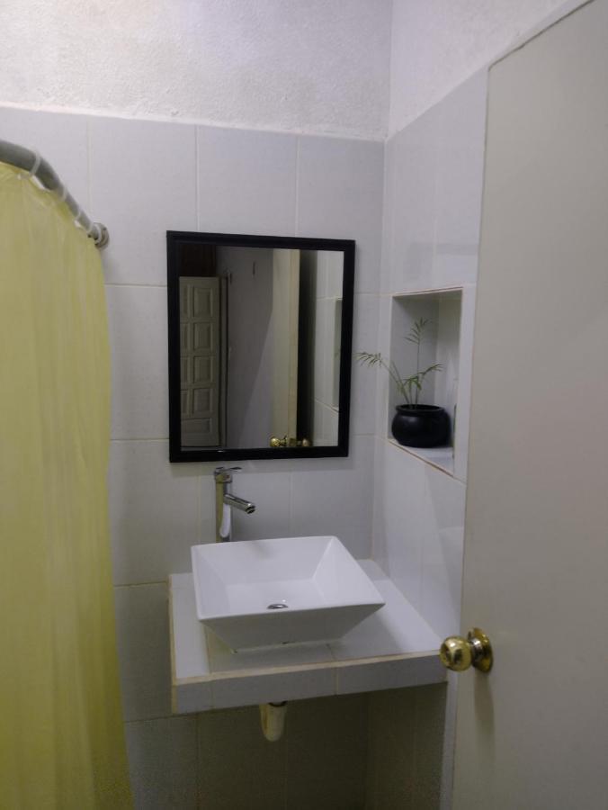 Hotel Casa Ixchel - 450M To Downtown, Wifi, Hot Water, Ac Valladolid  Exterior foto